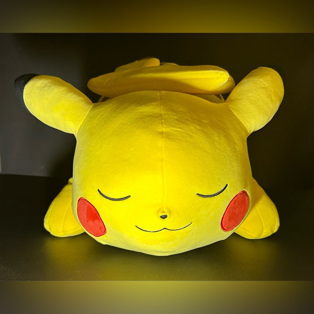 Pokemon Pikachu Plush - Picture 1 of 5